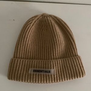 Essentials beanie